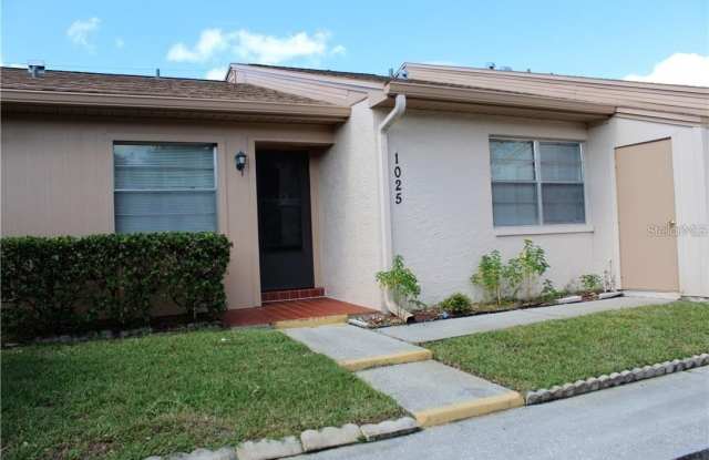 1025 BOWSPRIT LANE photos photos