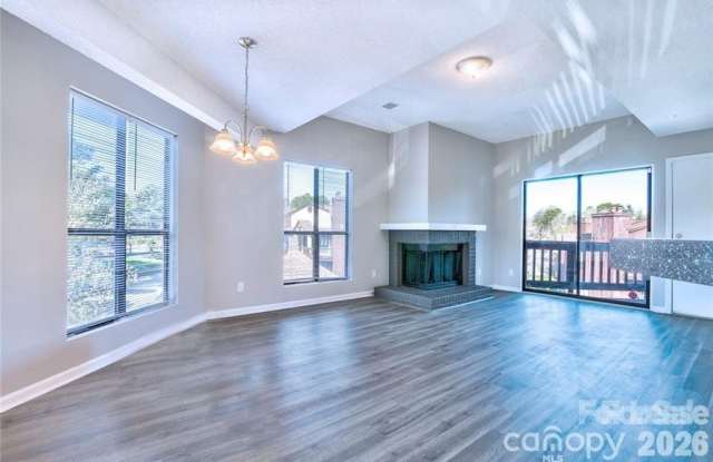 8121 Cedar Glen Drive Gallery 4