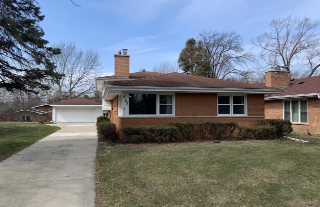 412 S Phelps Avenue - 412 South Phelps Avenue, Arlington Heights, IL 60004