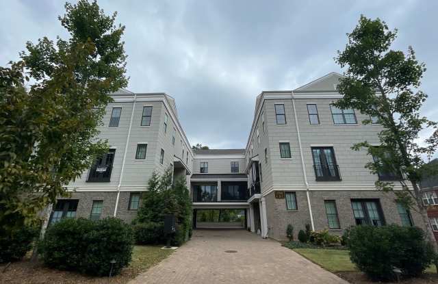 Dilworth - T.R. Lawing Realty Property Gallery 1