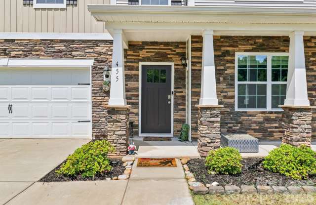 455 Saddlebred Lane Gallery 3