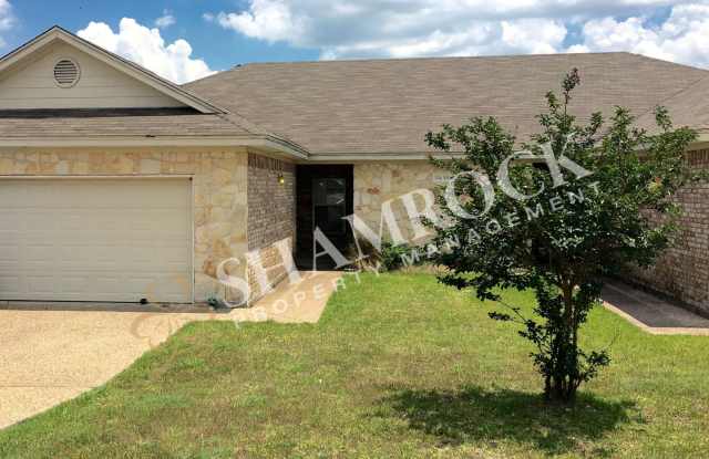 Surrey Ridge Duplex photos photos