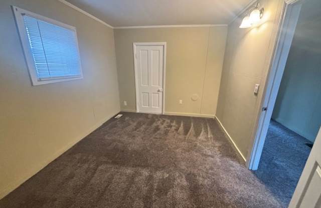 2452 West Maryland St. Evansville, IN 47712 Gallery 4