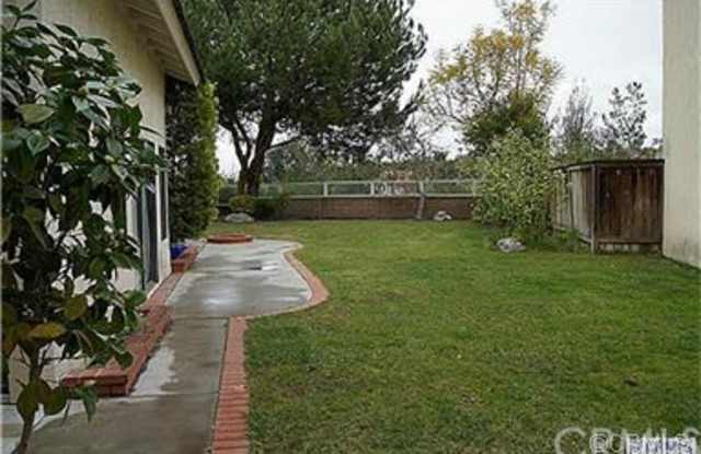 28742 Calle Vista Gallery 2