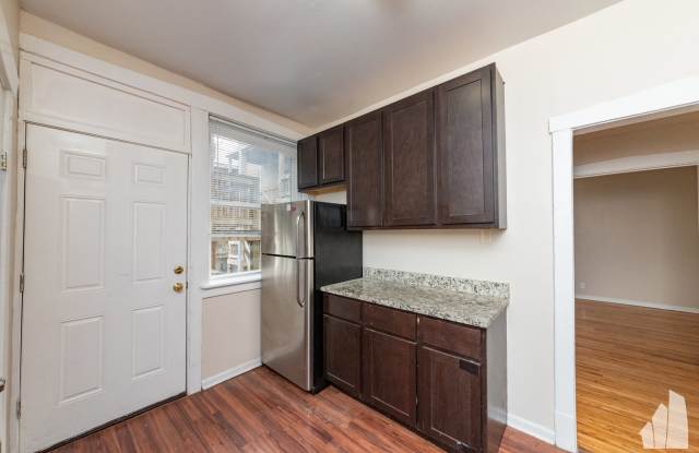 3751 West Sunnyside Avenue Gallery 3