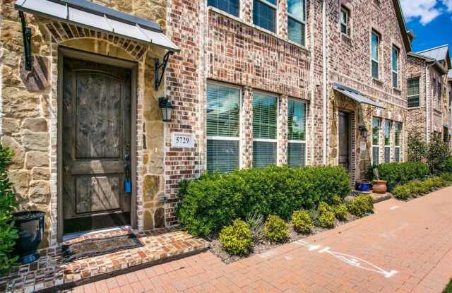5729 Headquarters Drive Gallery 2