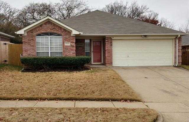 5525 Alta Verde Circle - 5525 Alta Verde Circle, Arlington, TX 76017