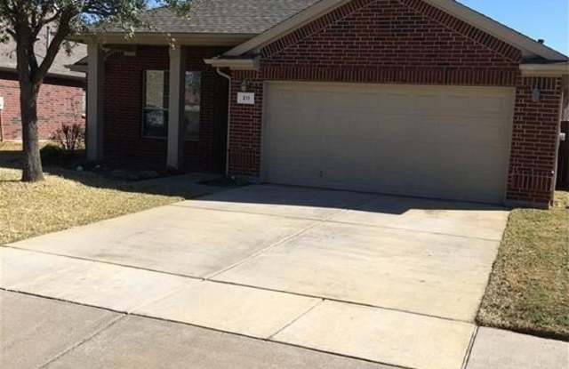 211 Foxbury Drive - 211 Foxbury Drive, Euless, TX 76040