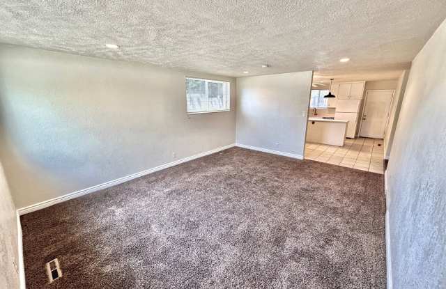 2564 S. 700 E. Gallery 4