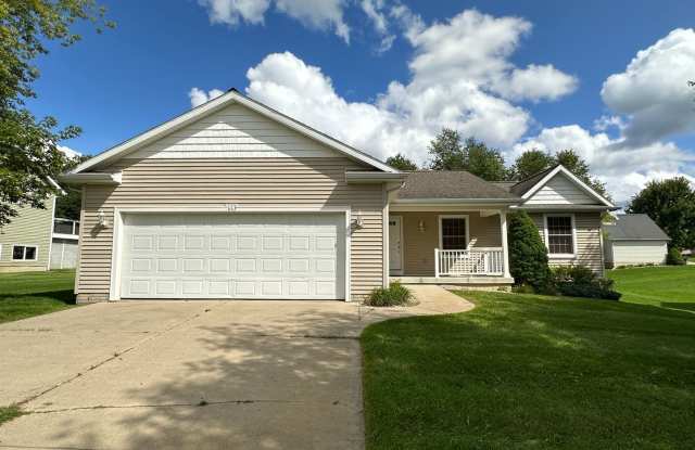 Executive Home! - 883 Meadows Drive, Jackson County, MI 49203