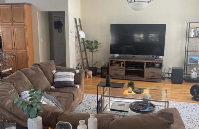 34 Southgate Park - 34 South Gate Park, Newton, MA 02465