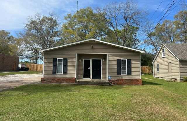 1450 Hartford Hwy photos photos