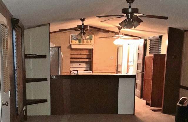 2 Bedroom, 2 bath Gallery 4
