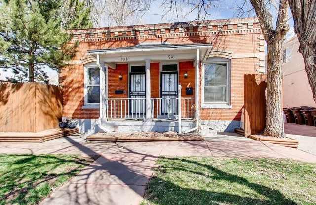 921 26th St photos photos