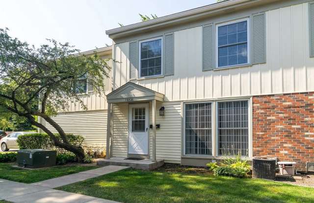 1682 Williamsburg Ct Apt E photos photos