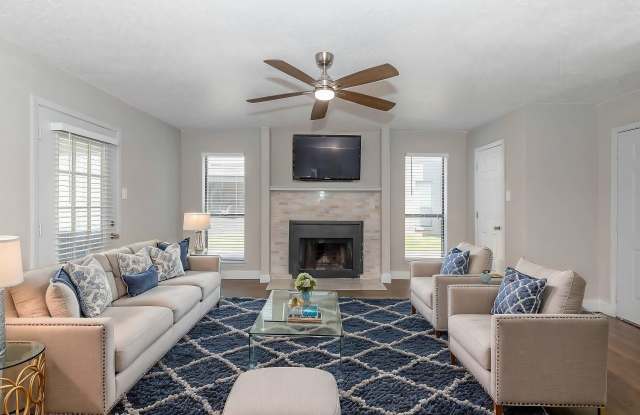 301 Greenville Apartments photos photos