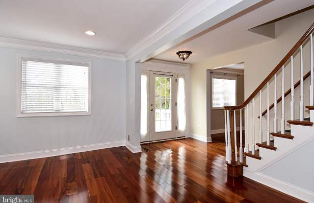 7125 HARRISON LANE - 7125 Harrison Lane, Groveton, VA 22306