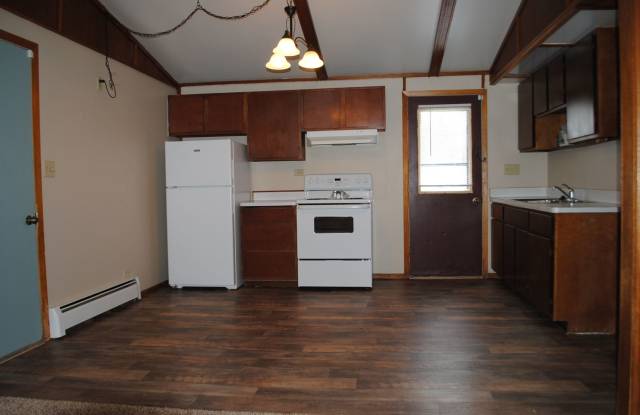 Nice 2-Bedroom Duplex in Hudson! Gallery 4