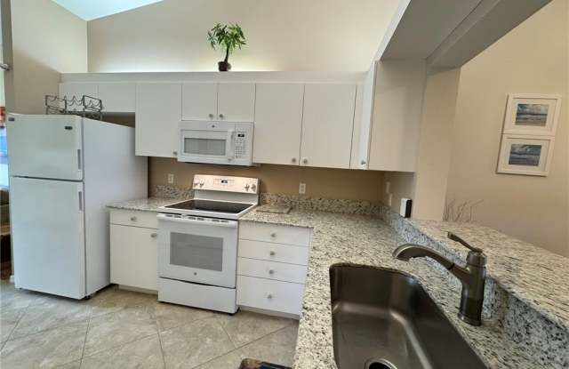 14501 Daffodil Drive Gallery 3