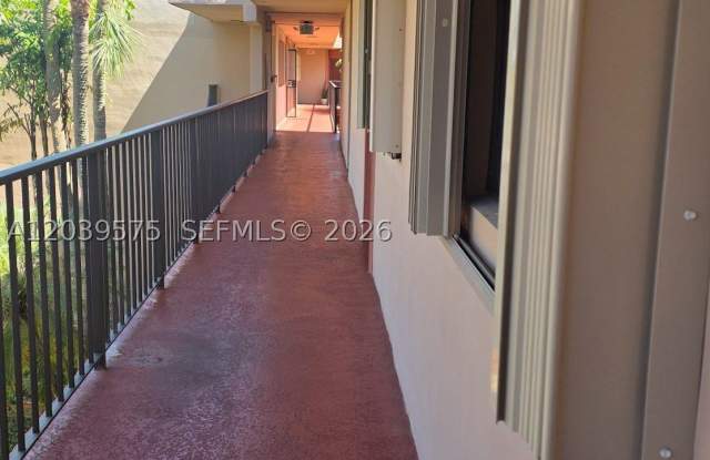 10985 SW 107th St photos photos 10985 SW 107th St photos photos