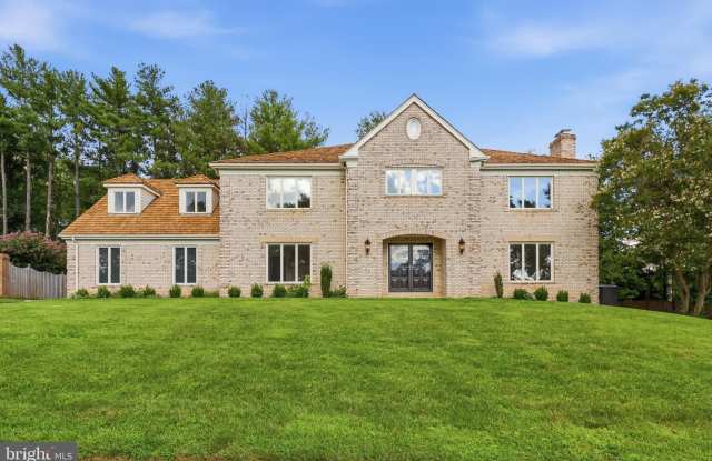 6294 DUNAWAY Court Gallery 2