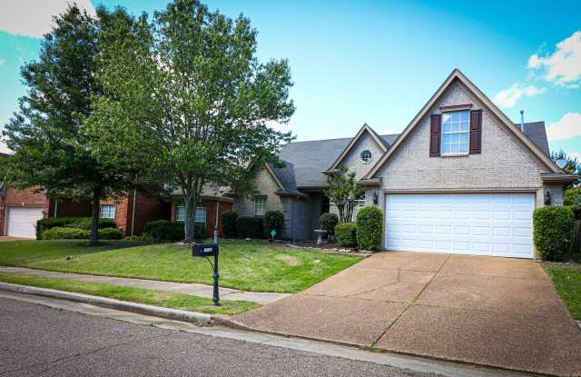 3BD/2BA 1,640 sq. ft. Home With Split Floor Plan. Pets Are Welcome With Owner's Approval. photos photos