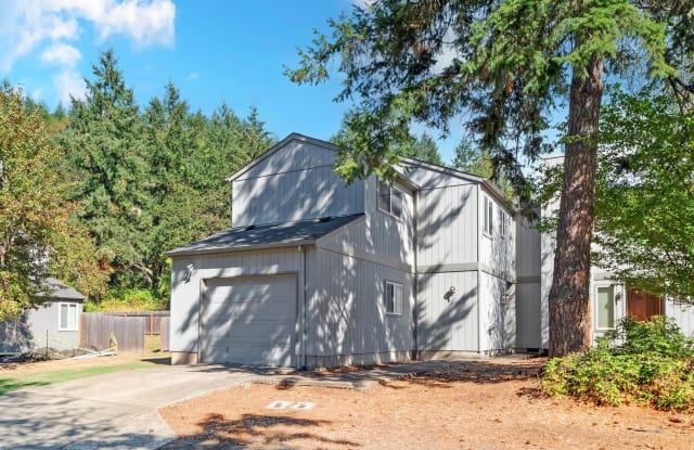 1345 E. 43rd Ave - 1345 East 43rd Avenue, Eugene, OR 97405