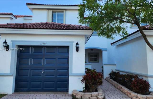 11444 NW 48th Ter photos photos