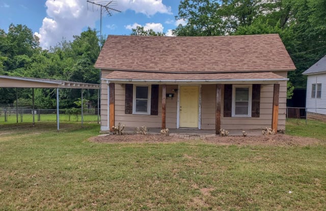 616 N Oklahoma - 616 North Oklahoma Avenue, Shawnee, OK 74801