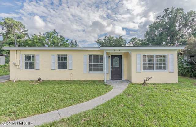 1714 LOYOLA Drive N photos photos