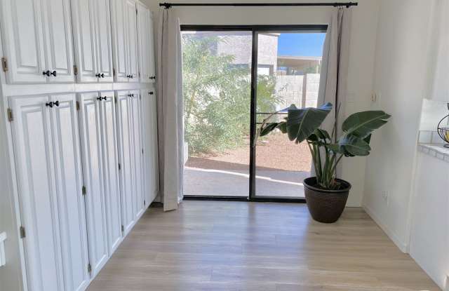 6713 East Kelton Lane Gallery 4
