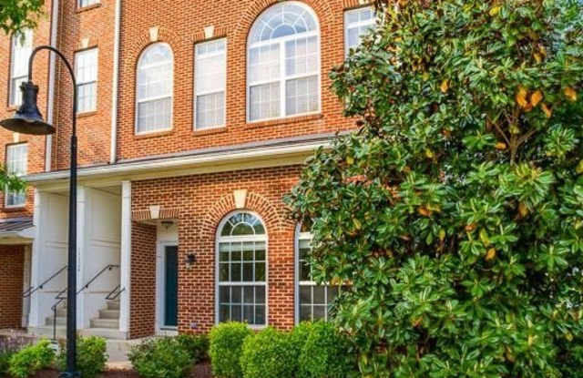 15426 ROSEMONT MANOR Drive Gallery 3