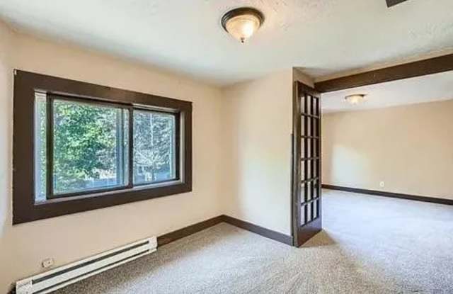 1386 Furness Pkwy photos photos