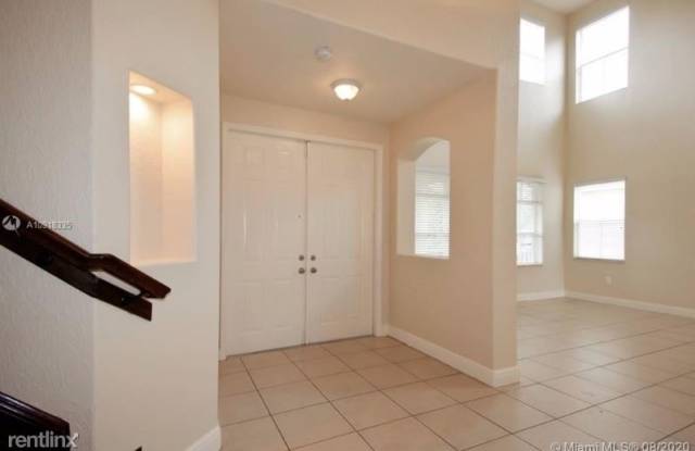 12433 SW 122nd Ct Gallery 4