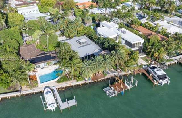 2440 N Shore Ter MIAMI BEACH, FL 33141 photos photos