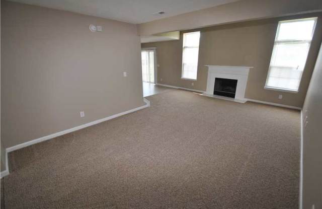 5552 Bluff View Gallery 4