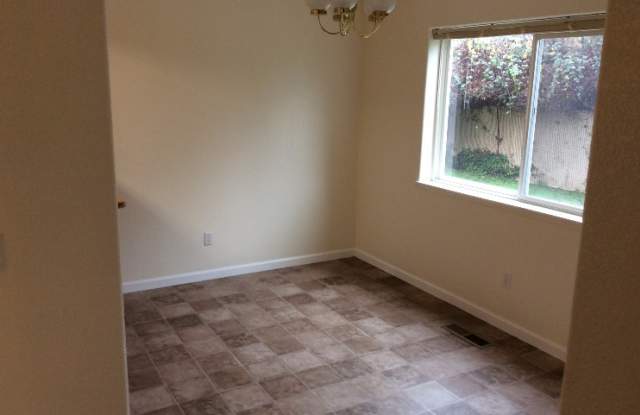1646 Kellenbeck Ave Apt A Gallery 4