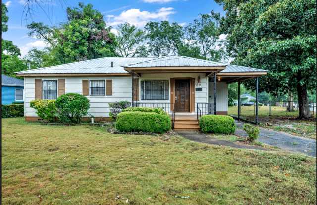 1725 Mims St Sw - 1725 Mims Street Southwest, Birmingham, AL 35211