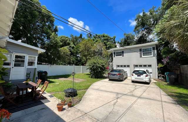 Above Detached Garage 1/1 in Colonialtown North photos photos