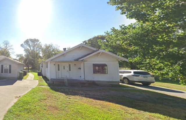 House For Rent - 2820 Thomas Blvd, Port Arthur, TX 77640 photos photos