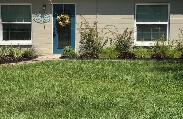 5344 4th St - 5344 4th Street, Zephyrhills, FL 33542