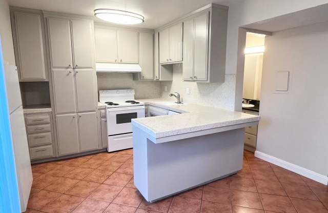 Elegante Apartments ~ Exceptionally Spacious, Unique and a Must See Community! photos photos