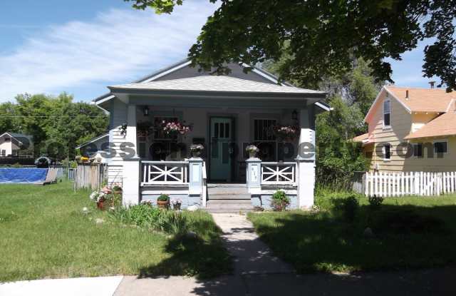 Two Bedroom Home in the Rose Park Neighborhood photos photos