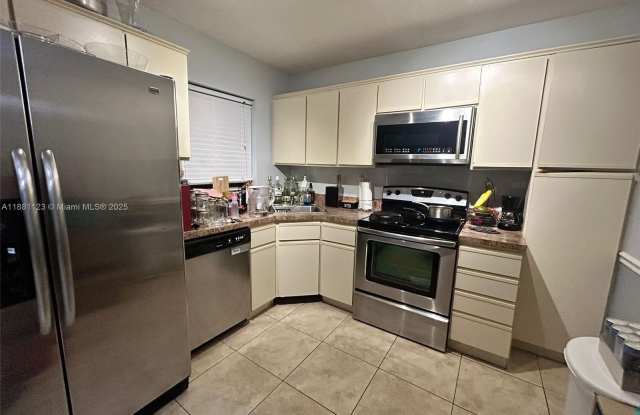 2527 NW 49th Ter photos photos