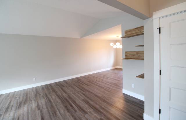 16410 Southeast Oakhurst Court Gallery 2