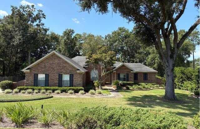 8368 INVERNESS Drive photos photos