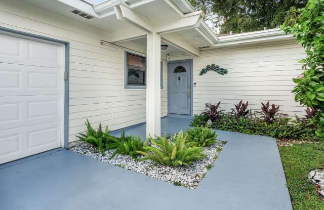 6403 Eastpointe Pines Street Gallery 3