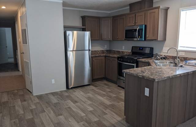 14566 N Red Bud Trail Gallery 1