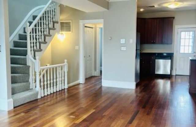650 East 6th Gallery 2