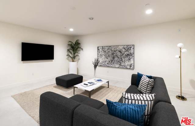 3651 Regal Place photos photos
